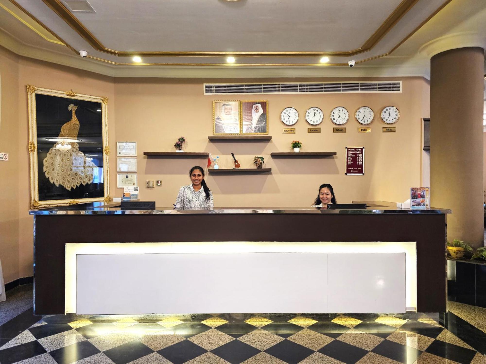 Majestic Hotel Manama Exterior foto